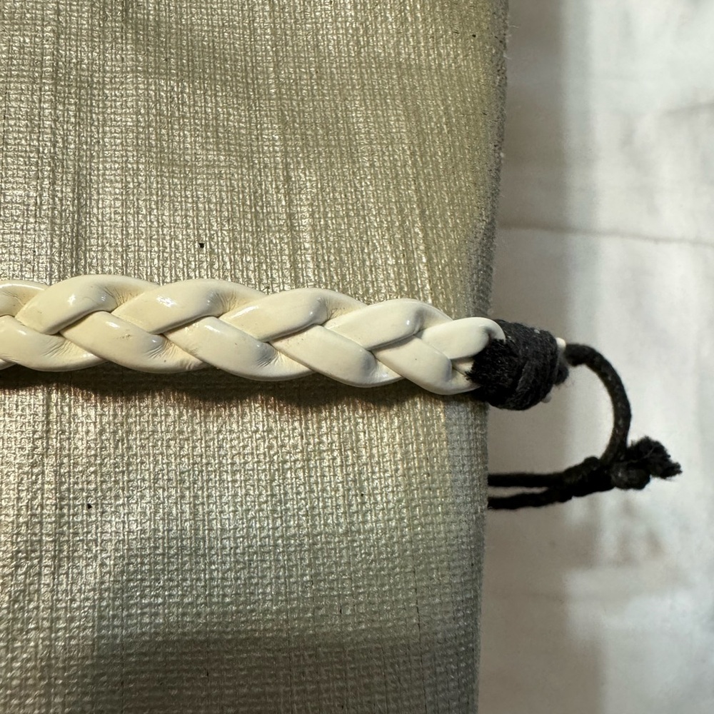 White leather bracelet, new without tags for men or women